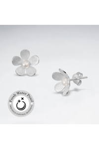 Obrázok pre Strieborné náušnice napichovacie Kvietky matné s perlami
