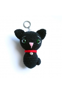 Obrázok pre Mačka čierna - originálny ručne háčkovaný prívesok na kľúče